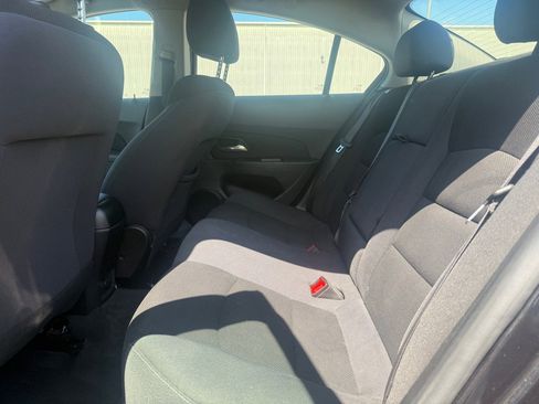 Used 2015 Chevrolet Cruze LT image 12