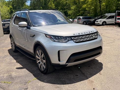 Used 2019 Land Rover Discovery HSE AWD/4WD image 10