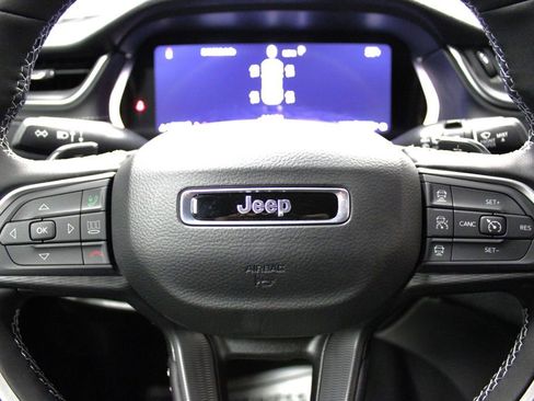 New 2025 Jeep Grand Cherokee Laredo X w/ Luxury Tech Group I image 10