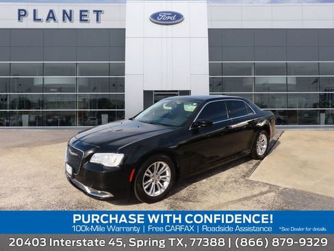 Used 2017 Chrysler 300 Limited w/ Value Package image 1
