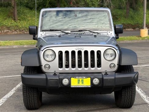 Used 2014 Jeep Wrangler Unlimited Sport w/ Quick Order Package 24S AWD/4WD image 8