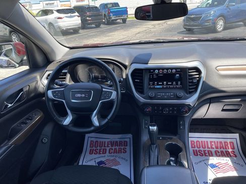 Used 2018 GMC Acadia SLE AWD/4WD image 2