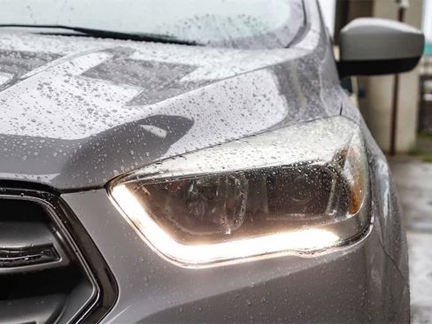 Used 2018 Ford Escape SEL image 7