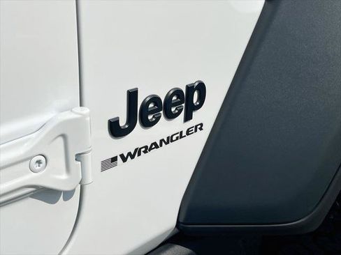 Certified 2026 Jeep Wrangler Unlimited Sport AWD/4WD image 32