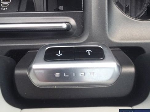 Used 2025 Ford Expedition Max Platinum AWD/4WD image 44