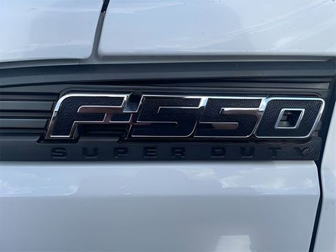 Used 2011 Ford F550 4x4 Regular Cab Super Duty w/ Payload Upgrade Pkg image 10