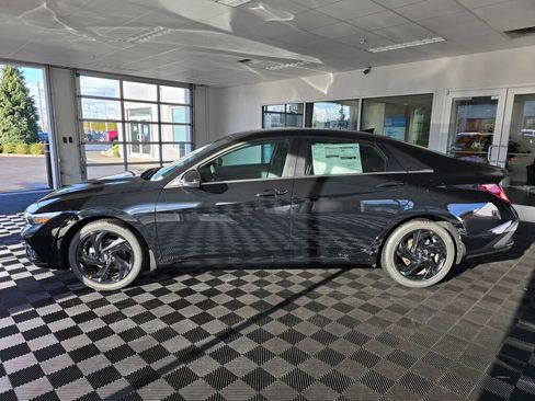 New 2026 Hyundai Elantra SEL Sport image 7