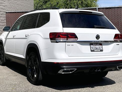 Used 2023 Volkswagen Atlas SE w/ Panoramic Sunroof Package image 10