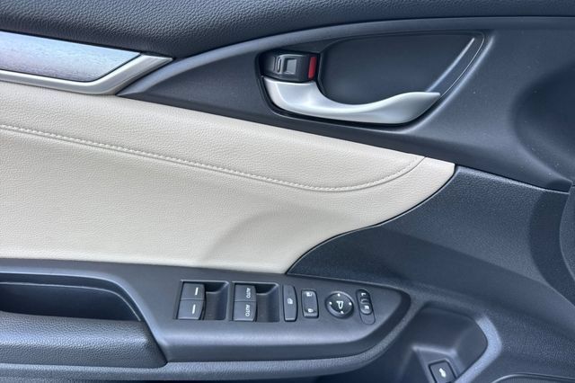 Used 2018 Honda Civic EX-L image 12