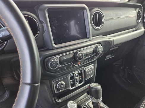 Used 2022 Jeep Gladiator Overland image 5