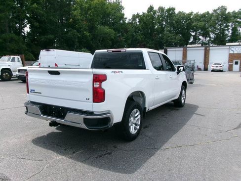 Used 2024 Chevrolet Silverado 1500 LT AWD/4WD image 6