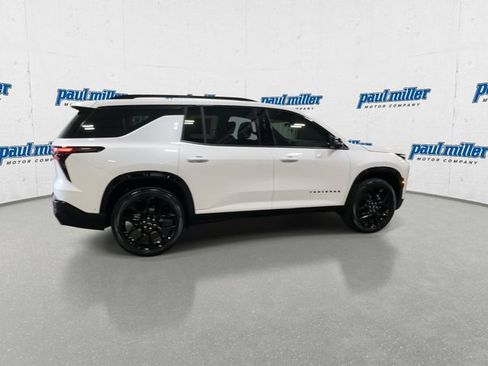 Used 2024 Chevrolet Traverse RS AWD/4WD image 12