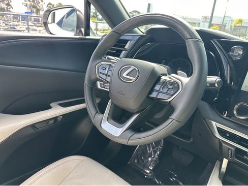 Certified 2023 Lexus RX 350 Premium w/ Accessory Package (K3) image 14