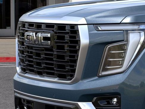 New 2026 GMC Yukon Denali w/ Denali Reserve Package image 14