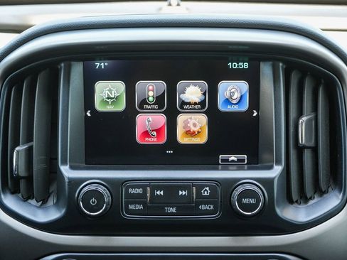 Used 2017 Chevrolet Colorado Z71 RWD image 16