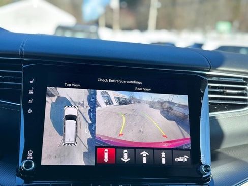 New 2026 Jeep Grand Wagoneer Summit image 15