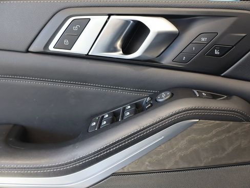 Used 2022 BMW X5 M50i w/ Executive Package image 19