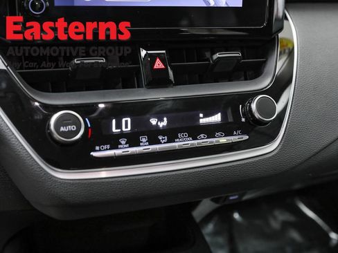 Used 2024 Toyota Corolla LE image 19