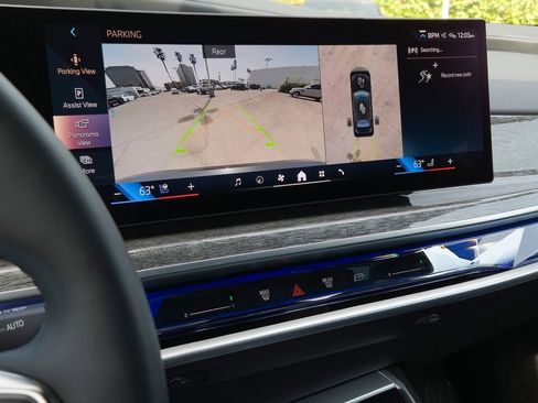 Used 2024 BMW i7 eDrive50 image 12