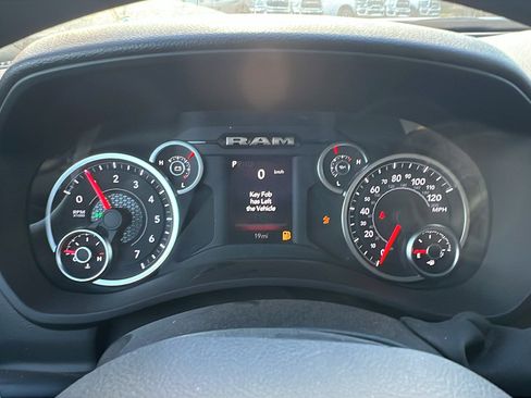 Used 2025 RAM 2500 Big Horn image 28