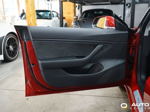 Used 2019 Tesla Model 3 Long Range image 12