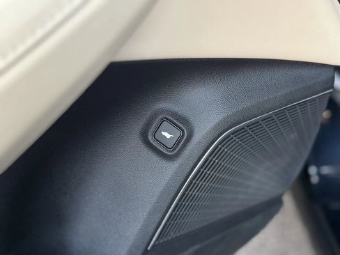 Used 2025 Acura MDX SH-AWD w/ Technology Package image 28