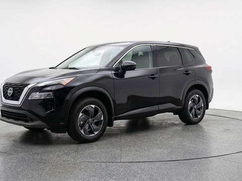 Used 2025 Nissan Rogue SV AWD/4WD image 3
