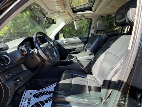 Used 2014 Honda Pilot Touring image 9
