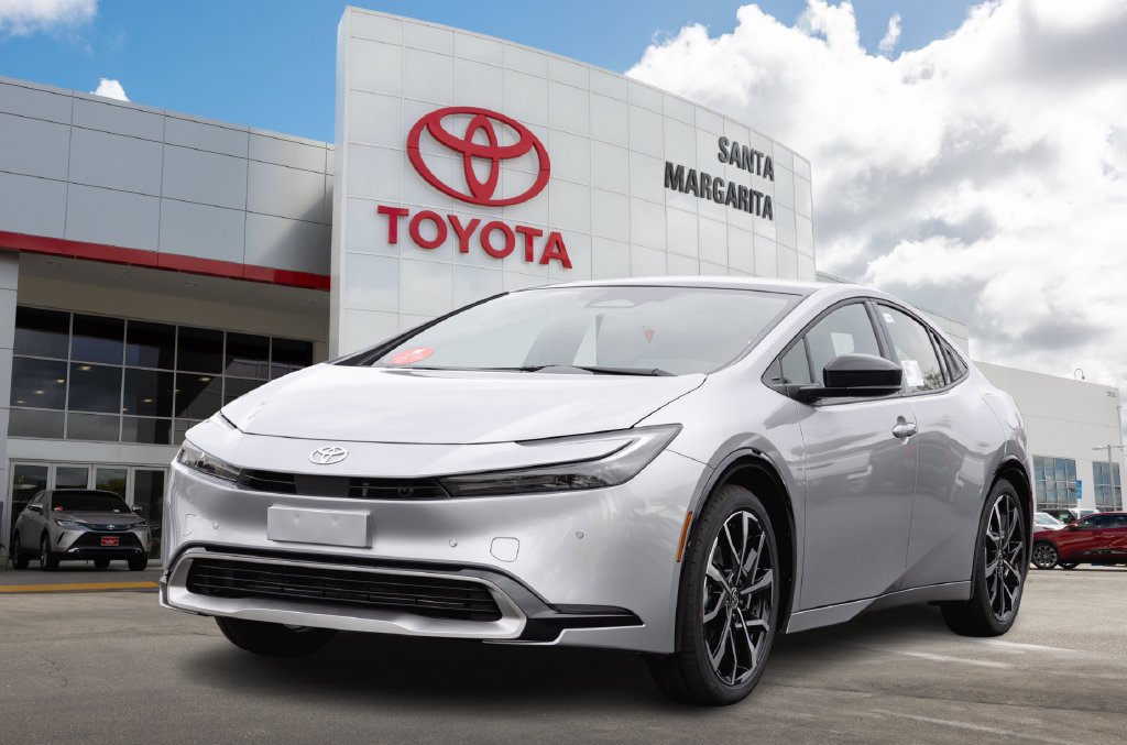 New 2027 Toyota Prius Plug-In Hybrid w/ Limited Premium Package FWD image 1