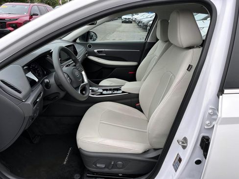 Used 2023 Hyundai Sonata SEL FWD image 11