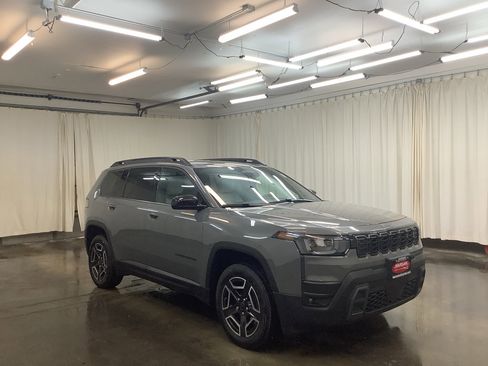 New 2026 Jeep Cherokee Laredo AWD/4WD image 4