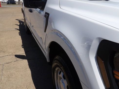 Used 2024 Ford F150 XL RWD image 9