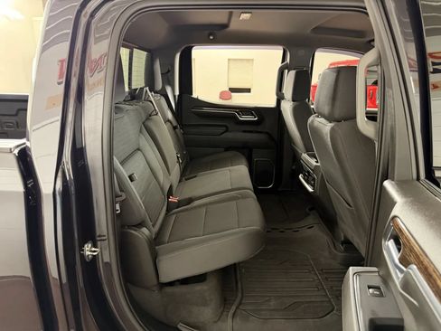 Used 2022 GMC Sierra 1500 Elevation w/ Preferred Package AWD/4WD image 33