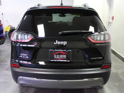 Used 2019 Jeep Cherokee Limited AWD/4WD image 5