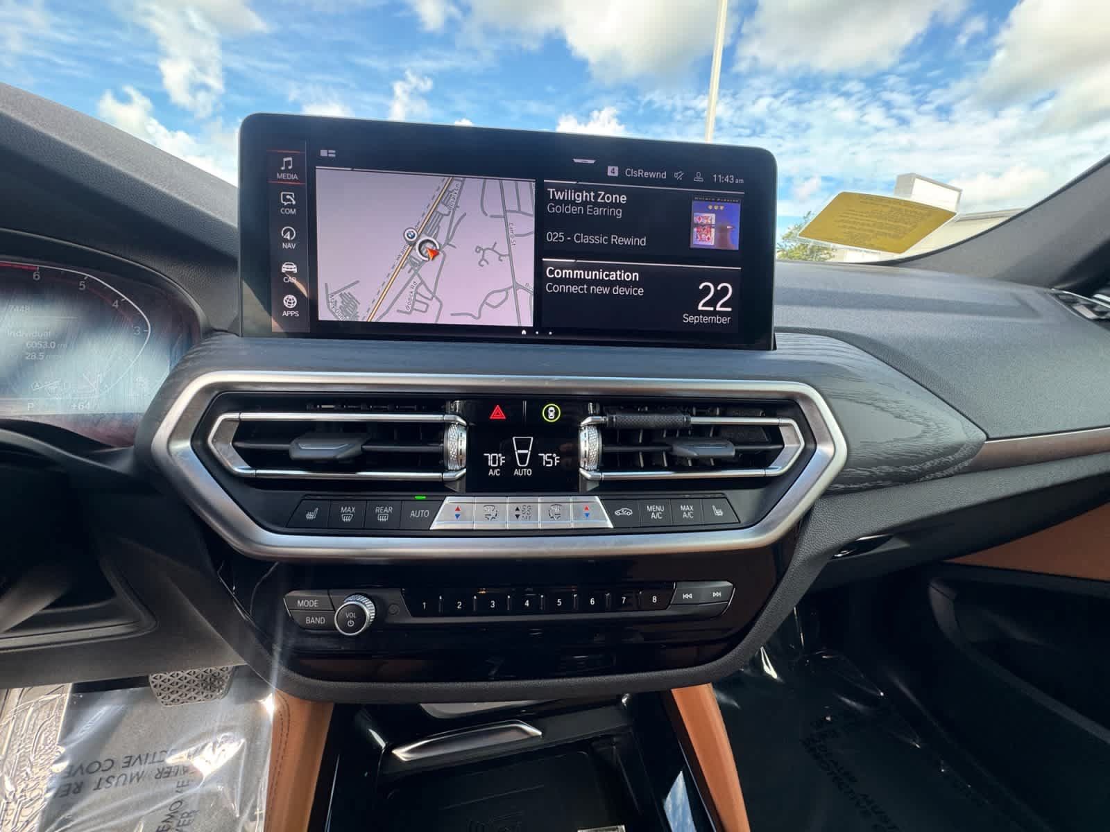 Used 2025 BMW X4 xDrive30i w/ Premium Package AWD/4WD image 25