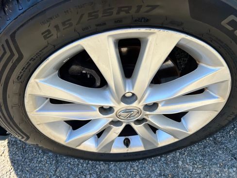 Used 2011 Lexus ES 350 image 28