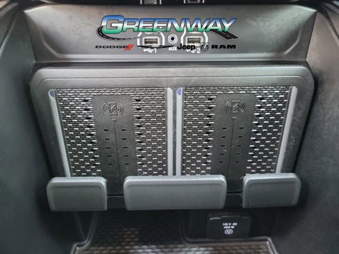 Used 2025 RAM 2500 Laramie image 22