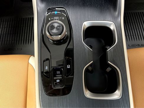 New 2026 Lexus RZ 450e AWD image 32