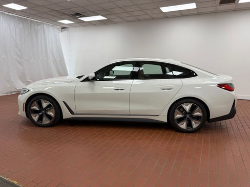 Used 2023 BMW i4 eDrive35 image 2