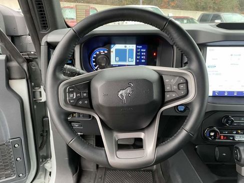 Certified 2024 Ford Bronco Black Diamond image 17