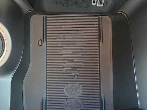 Used 2025 Alfa Romeo Tonale AWD/4WD image 27