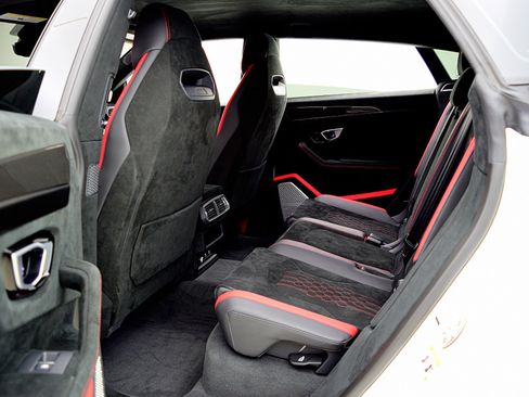 Used 2024 Lamborghini Urus Performante image 42