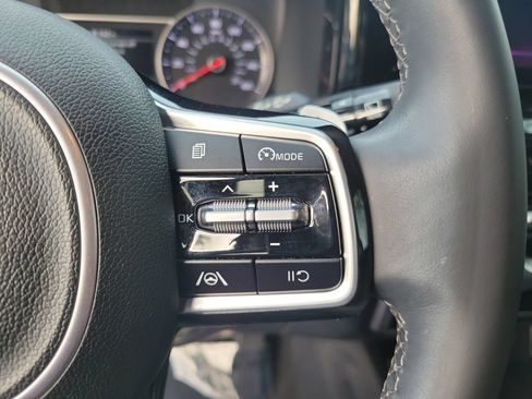 Used 2022 Kia Sorento S FWD image 27