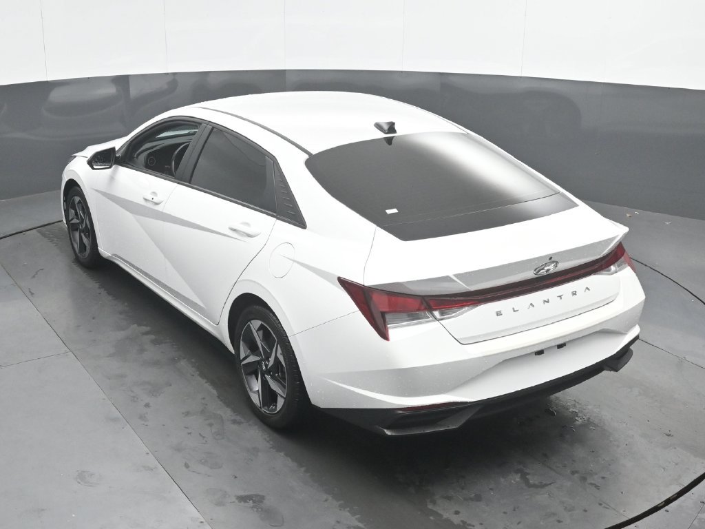 Used 2023 Hyundai Elantra SEL w/ Convenience Package FWD image 38