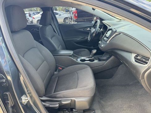Used 2021 Chevrolet Malibu RS image 14