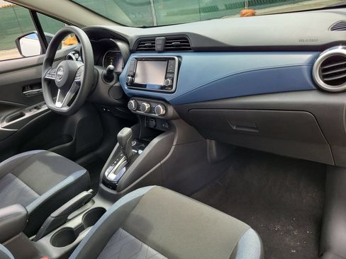 Used 2025 Nissan Versa SV FWD image 9