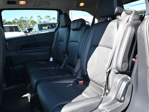 Used 2025 Honda Odyssey EX-L image 29
