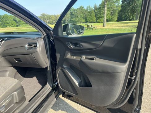 Used 2022 Chevrolet Equinox LT image 26