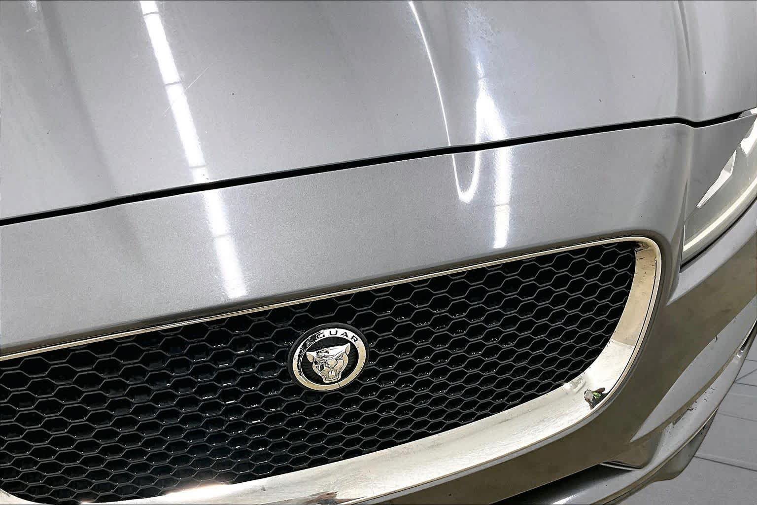 Used 2017 Jaguar F-PACE Premium AWD/4WD image 29