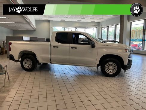 Used 2020 Chevrolet Silverado 1500 W/T RWD image 6
